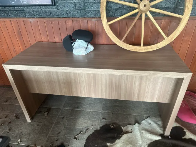 Mesa escritório