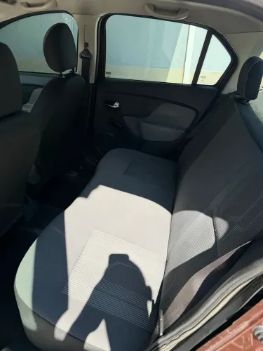Renault Logan Expression Hi-flex 1.6 8V 4P 2014