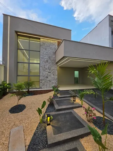 EXCELENTE CASA COM 3 SUÍTES NO RESIDENCIAL BARRAVENTO GOIÂNIA/GO