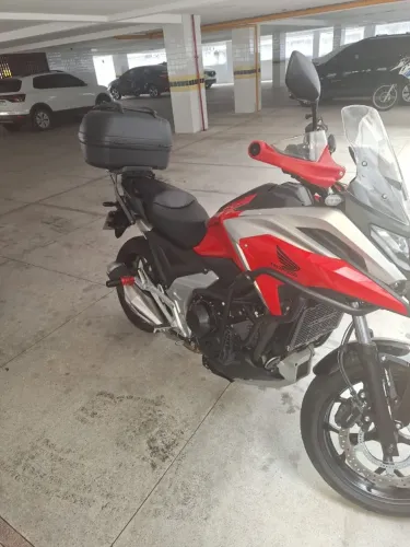 Moto nova com todos opcionais 