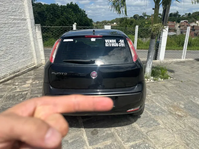 Fiat Punto Attractive 1.4 Fire Flex 8V 5P 2015