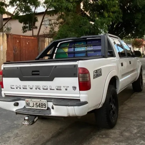 Chevrolet S10 Pick-up Exec. 2.8 4X2 CD TB Int.dies 2010