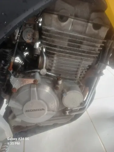 Cb300r de leilão, sucata