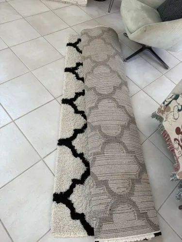 Tapete Elegante 2,95m por 2m.