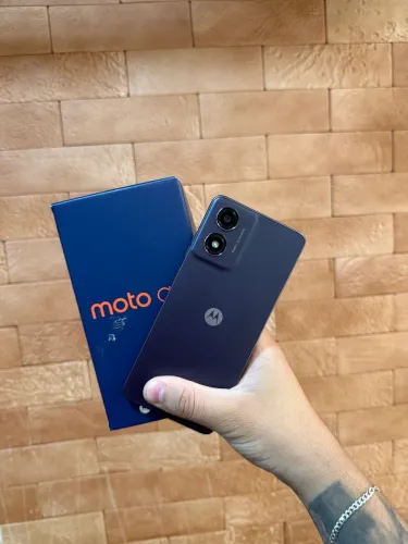 Moto g04s impecável com garantia - levo até você 
