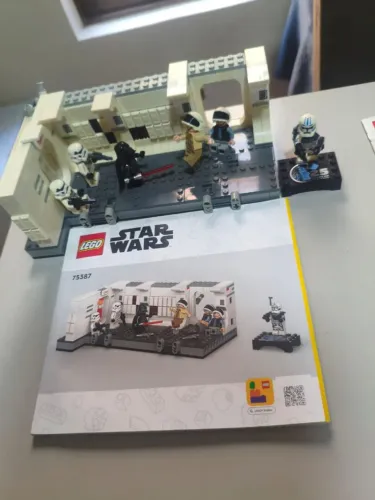 LEGO Star Wars Embarcando na Tantive IV