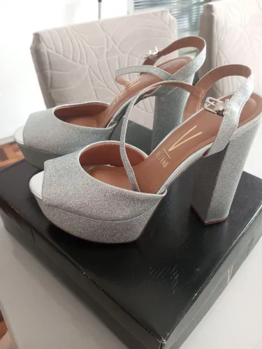 ? Sapatos Femininos Estilosos - Novos e Conservados | Ótimo Preço