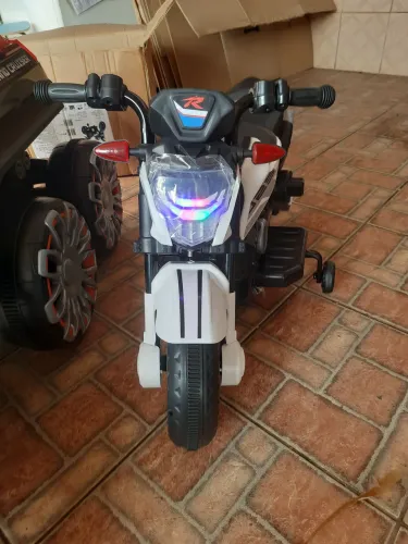 Linda mini moto eletrica infantil 12V na caixa