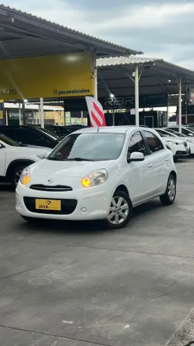 Nissan March SV 1.6 16V Flex Fuel 2013