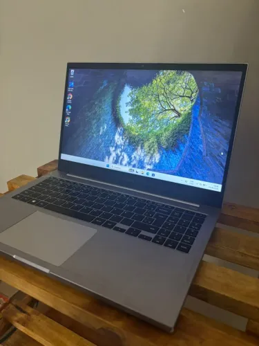 Samsung Book X30 usado