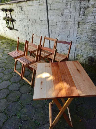 Mesa desmontável a pronta entrega