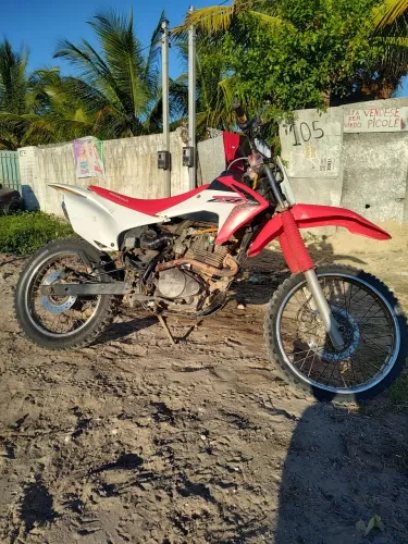 Honda CRF 230F - Pronta pra Trilha / Oportunidade!
