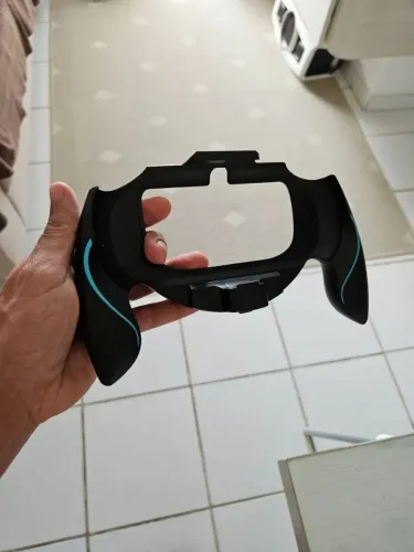 GRIP PS VITA - 60 Reais
