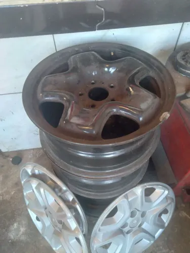 Rodas da fiat Toro aro 16