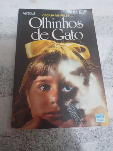 Livro literário Olhinhos de Gato (autora: Cecília Meirelles?