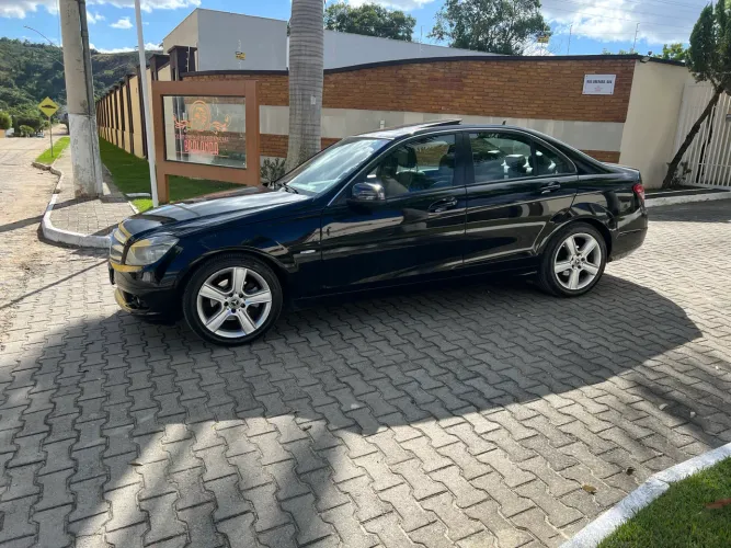 Mercedes-Benz C-180 CGI Classic 1.8 16V 156cv Aut. 2011