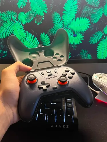 VENDO CONTROLE SEM FIO GAMERSIR T4 LITE (NOVO)