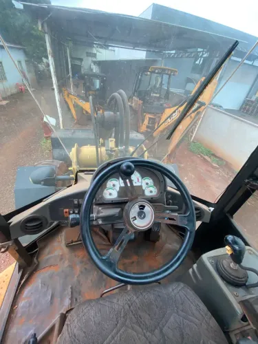 Pá carregadeira CATERPILLAR 924 H