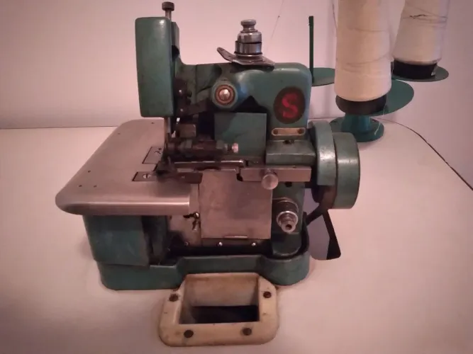 Overlock Semi-industrial New Star (COMPLETA)