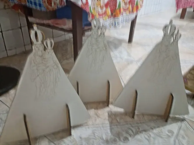 Mostruário para manto de 40 .mdf valor 30 rraia cada 