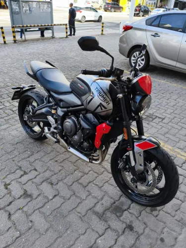 Triumph Trident 23/23