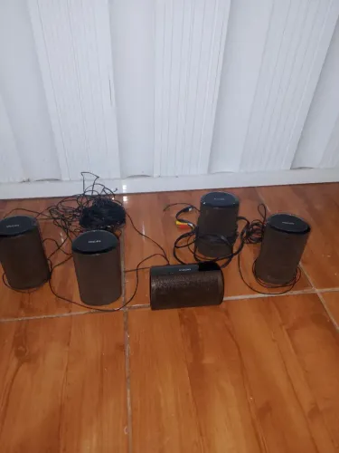 5 caixas Home teather Philips