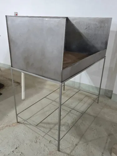 TANQUE DE INOX PARA LAVAR PEÇAS E OUTRAS COISAS - Usado