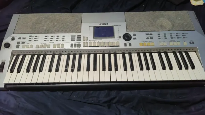 teclado Yamaha PSR 500