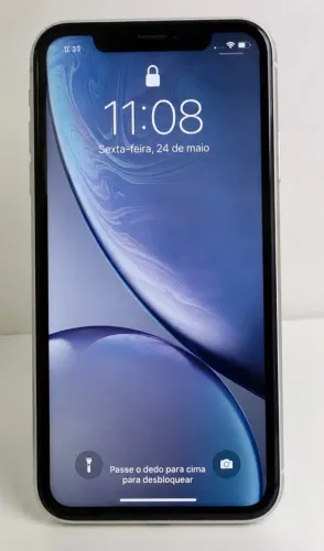 iPhone XR branco nunca foi trocado nada nem tal e nem bateria, funciona fece id 64gb