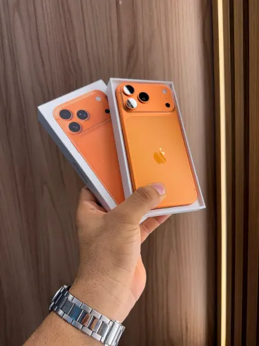 iphone 17 pro Max novo com dois dias que foi ativado 256GB garantia Aplle até 2027.