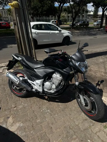 CB300R 2011 PRETA
