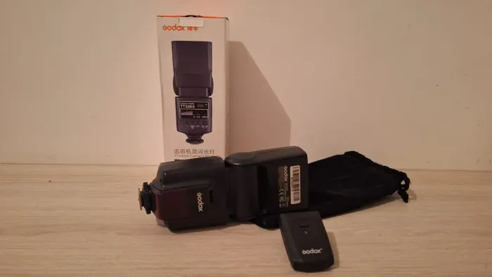 Flash godox TT520 ||