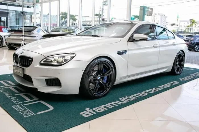 BMW M6 Gran Coupe 4.4 Bi-turbo V8 32V 560cv 2017