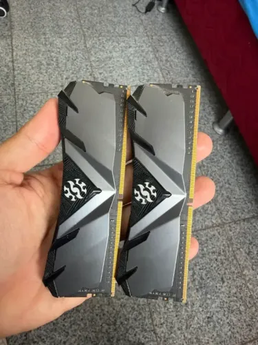 16gb (2x8) memoria ram XPG 2666 mhz ddr4