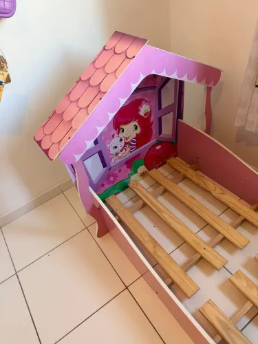 Cama infantil moranguinho 