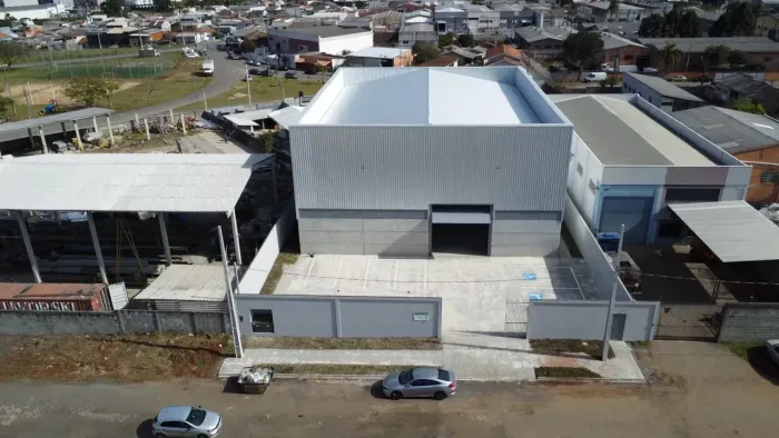 Barracão Industrial com 677,00m², no Mauá em Colombo/PR