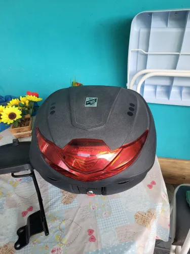 Baú com bagageiro churrasqueira para Fazer 150 ano 2014/2015