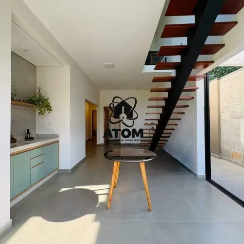 Linda casa para venda em condomínio em Taubaté