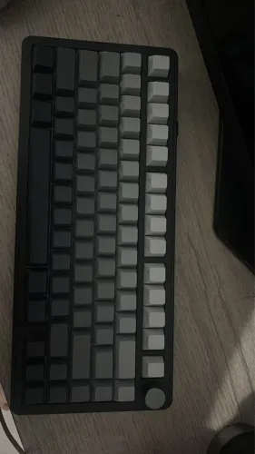 Teclado mecânico attack shark com teclas trocáveis e LED