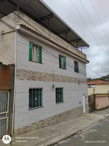 Alugo casa
