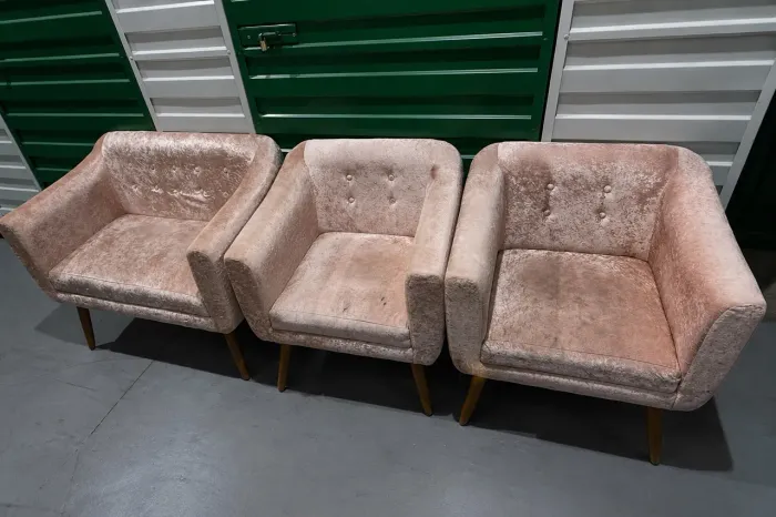 Kit Poltronas Decorativas Retrô Veludo Rosé