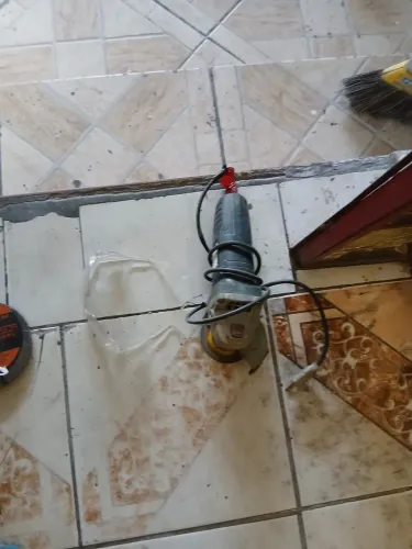 Lixadeira bosch 220