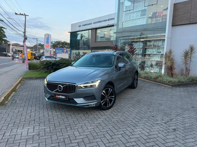 Volvo XC-60 XC 60 D-5 Momentum 2.0 AWD Diesel 5P 2018