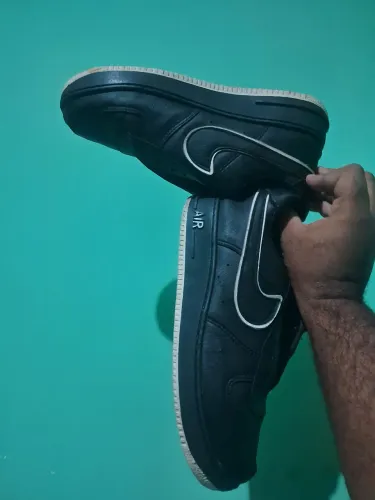 Nike número 41. Sem cardaço.