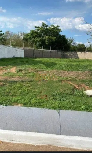 TERRENO A VENDA NO VERANA