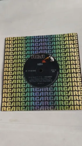 Vinil compacto ABBA ótimo estado.