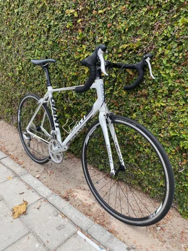 Speed giant shimano Sora garfo carbono