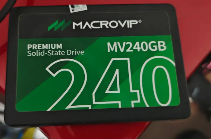 SSD 240gb microvip usado mas em excelente estado faço envio para todo Brasil 