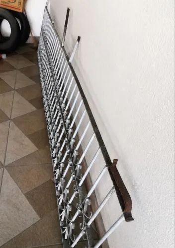 Corrimão de Ferro para Escada - 3 metros