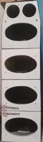 Estrutura de capela com caixa de corneta